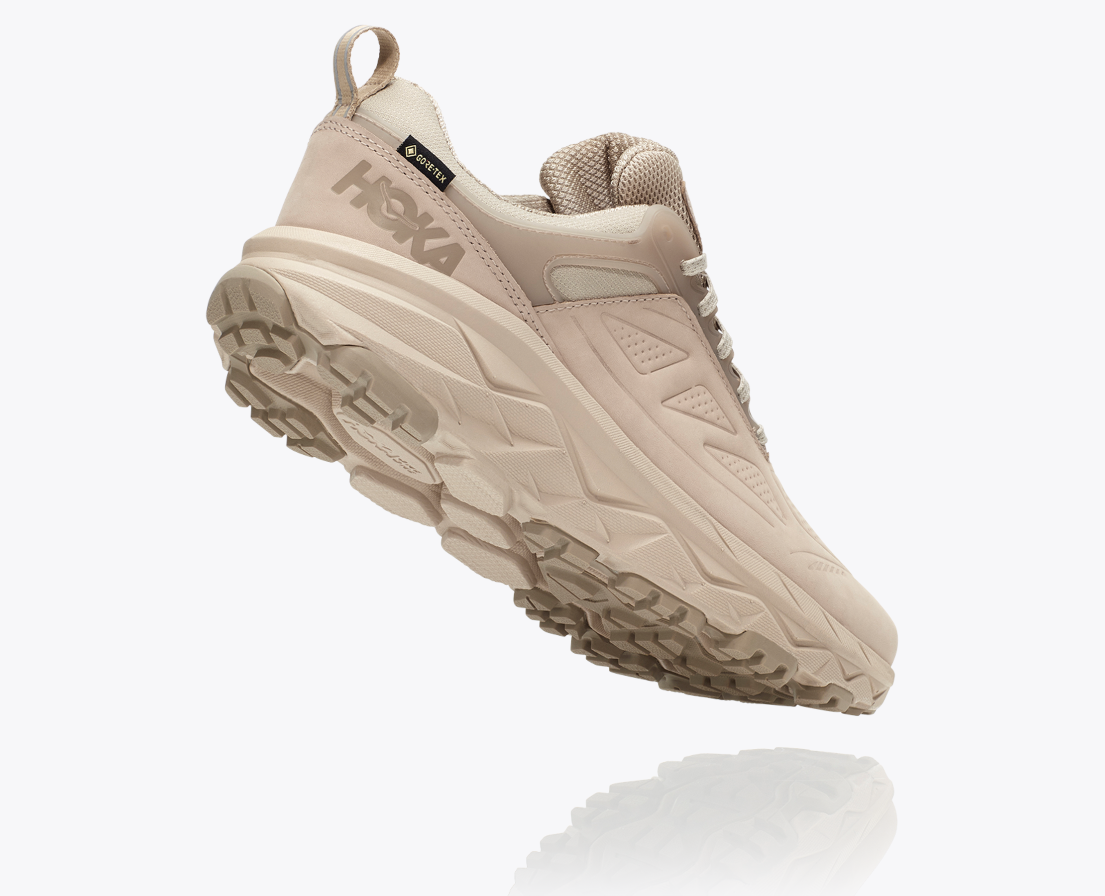 hoka m challenger low gore tex