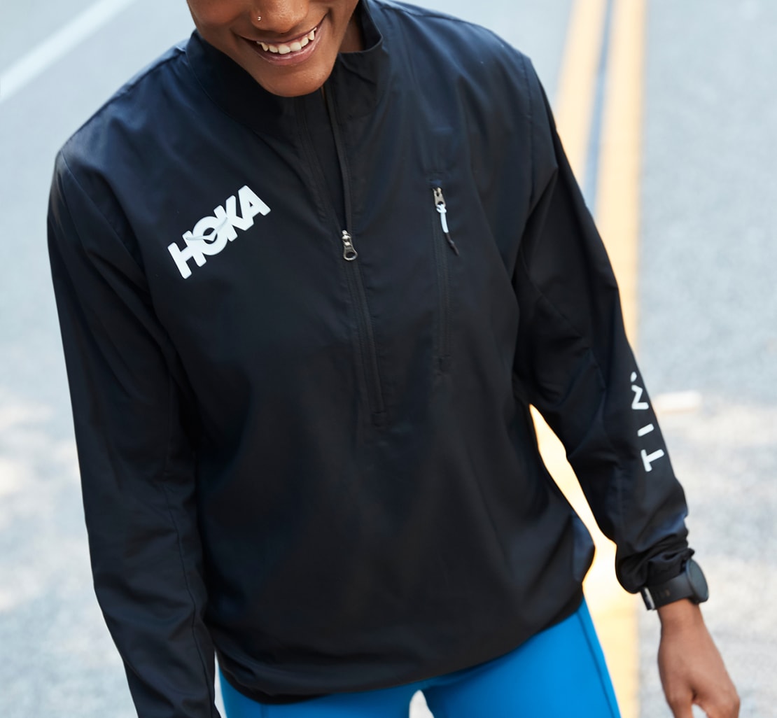 Hoka wind resistant jacket hotsell