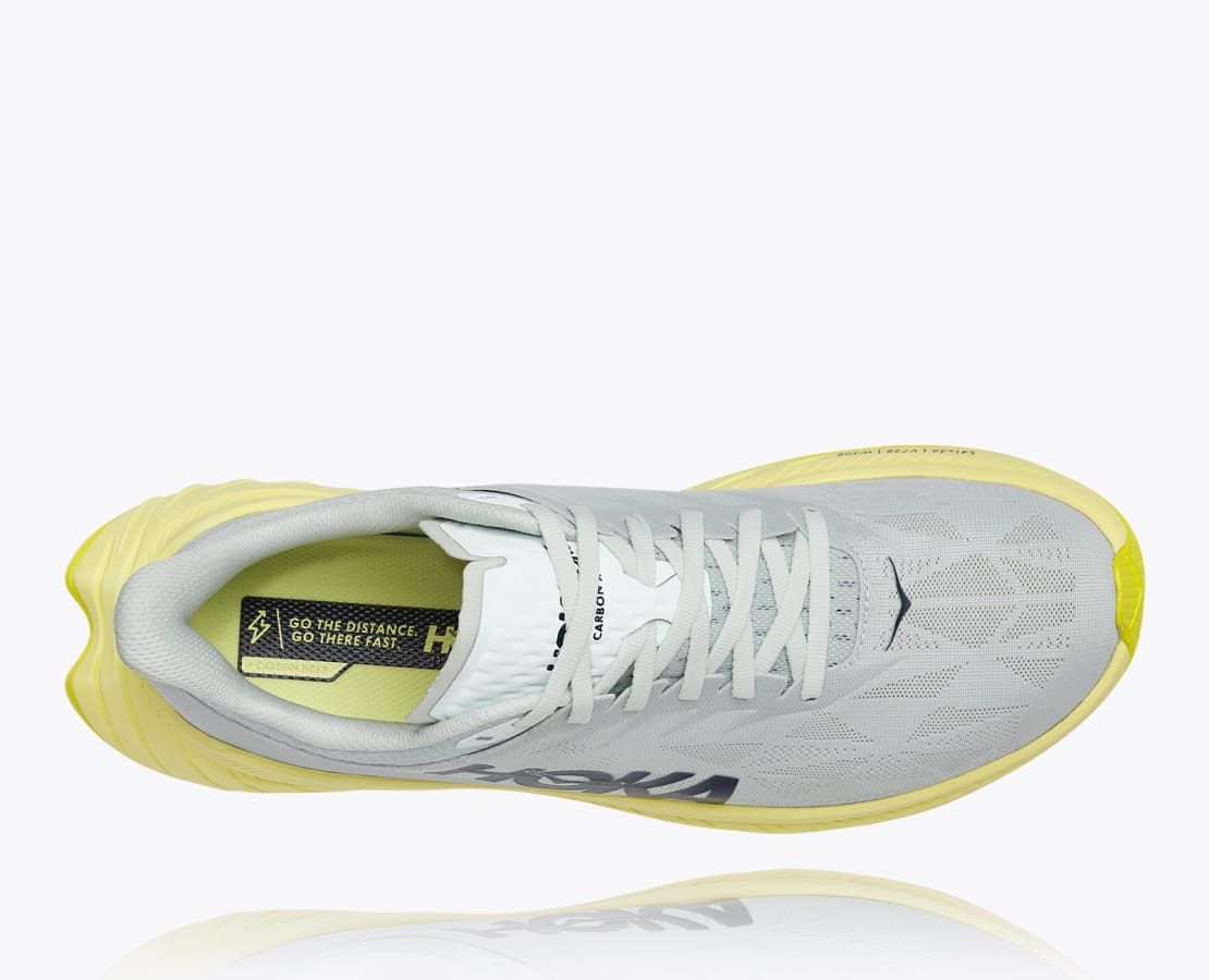 hoka carbon x trainers
