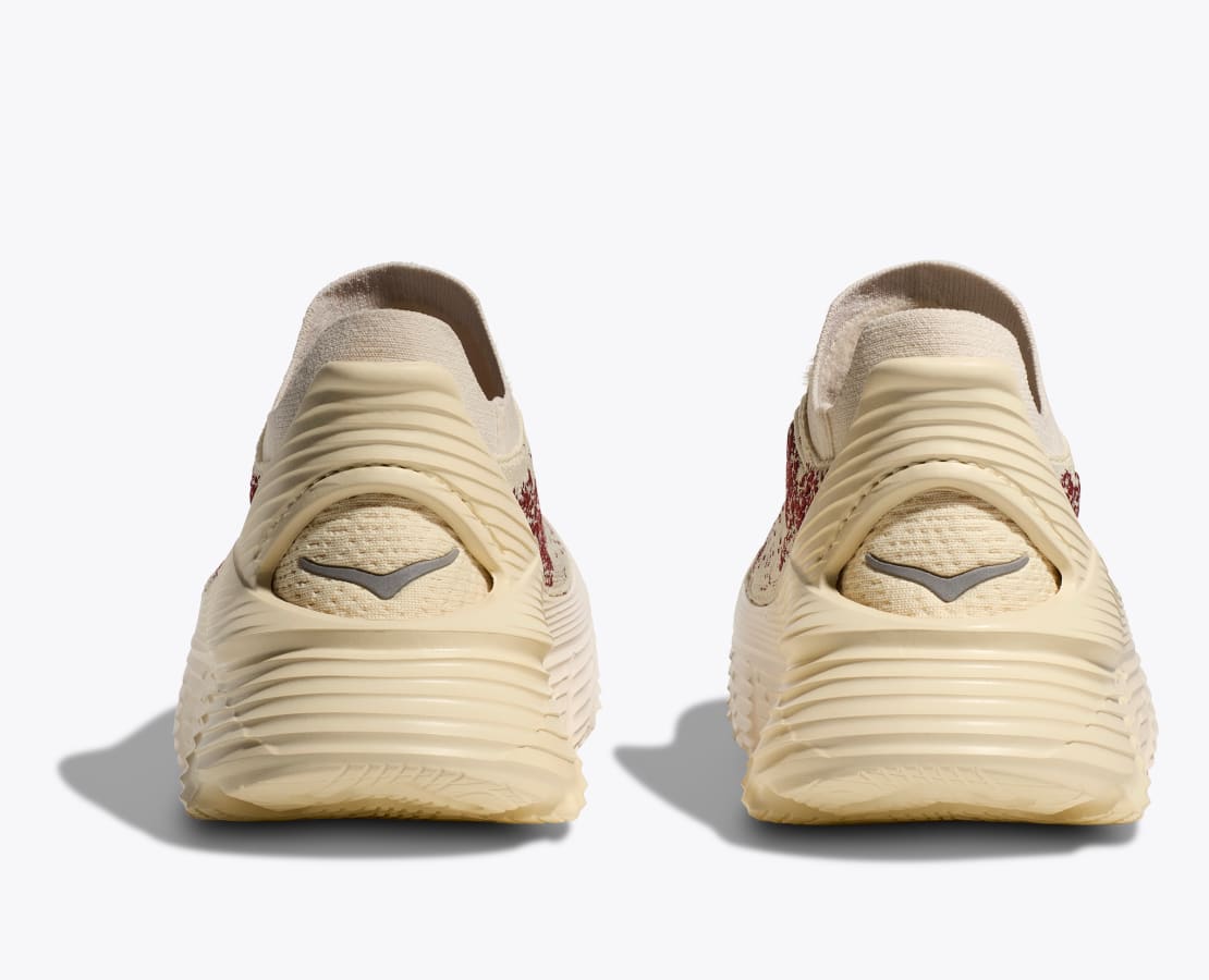 お得な情報満載 HOKA®公式サイト【リストア チャッカ パリアファルザネ|RESTORE 靴