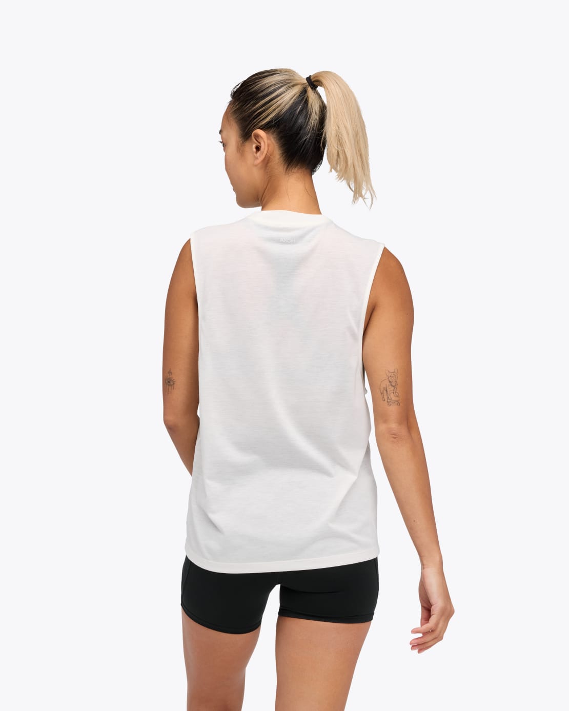 超特価セール開催！！ ONE® ONE HOKA GlideTech ONE® ONE HOKA | for Sleeveless トップス