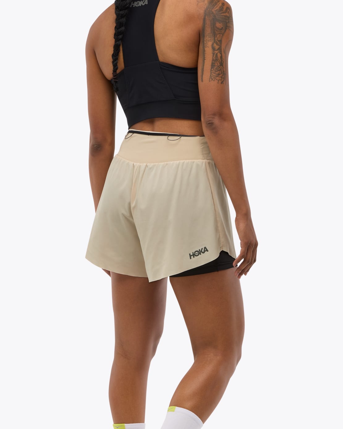 HOKA SKYGLIDE SHORT オートミール ショートパンツ 新品未使用 HOKA SKYGLIDE SHORT オートミール ショートパンツ 新品未使用