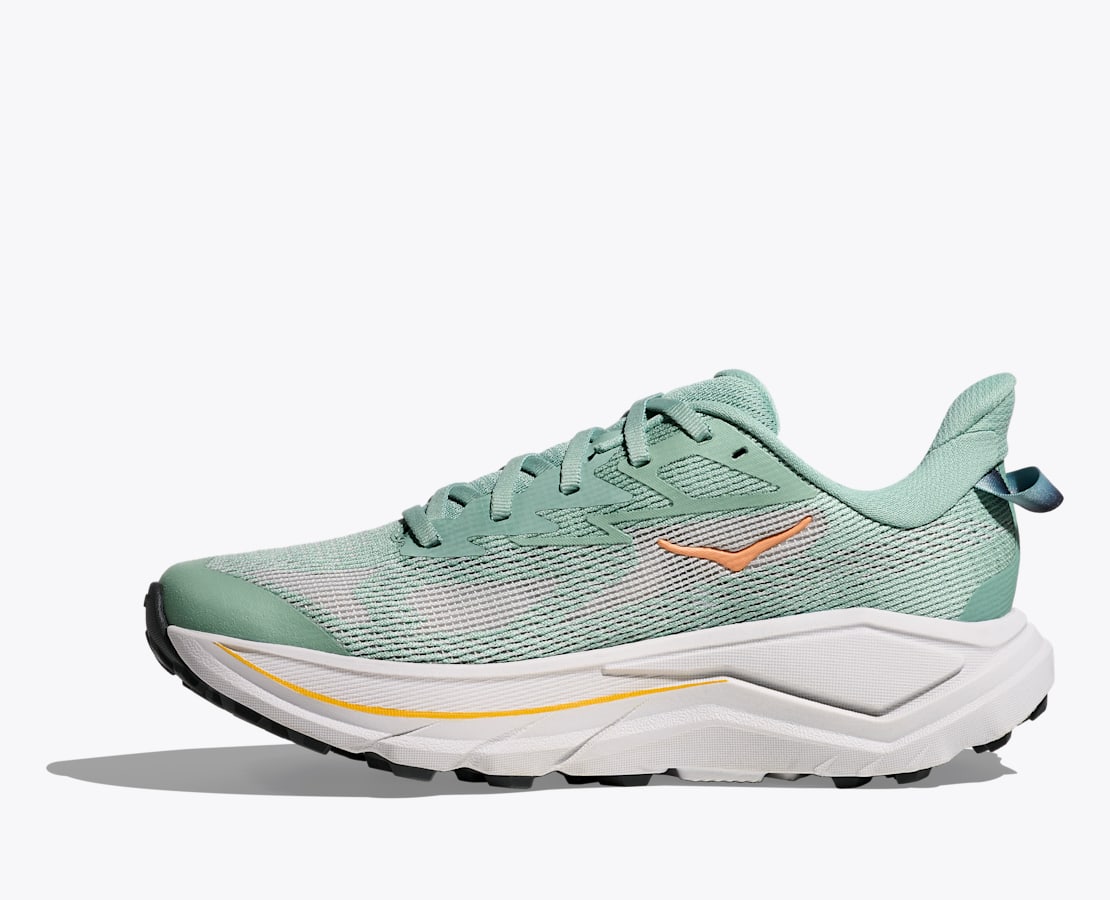HOKA®公式サイト【チャレンジャー 8|CHALLENGER 8 1168717