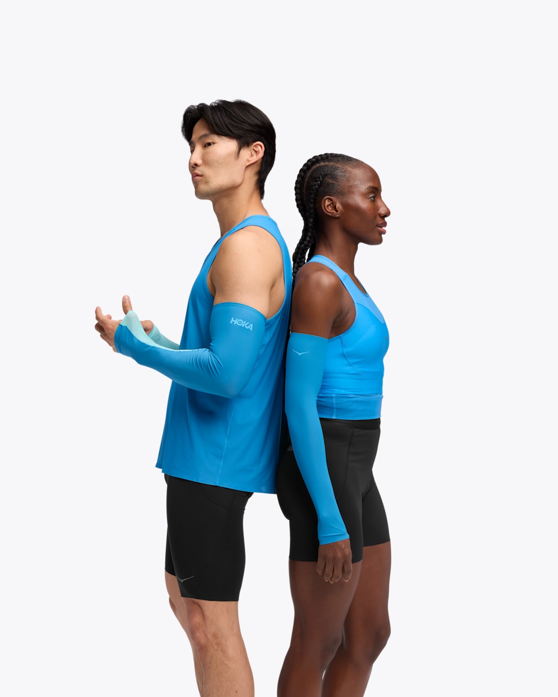 HOKA®公式サイト【エアロライト アームスリーブ|AIROLITE ARM SLEEVES HOKA®公式サイト【エアロライト アームスリーブ|AIROLITE ARM SLEEVES