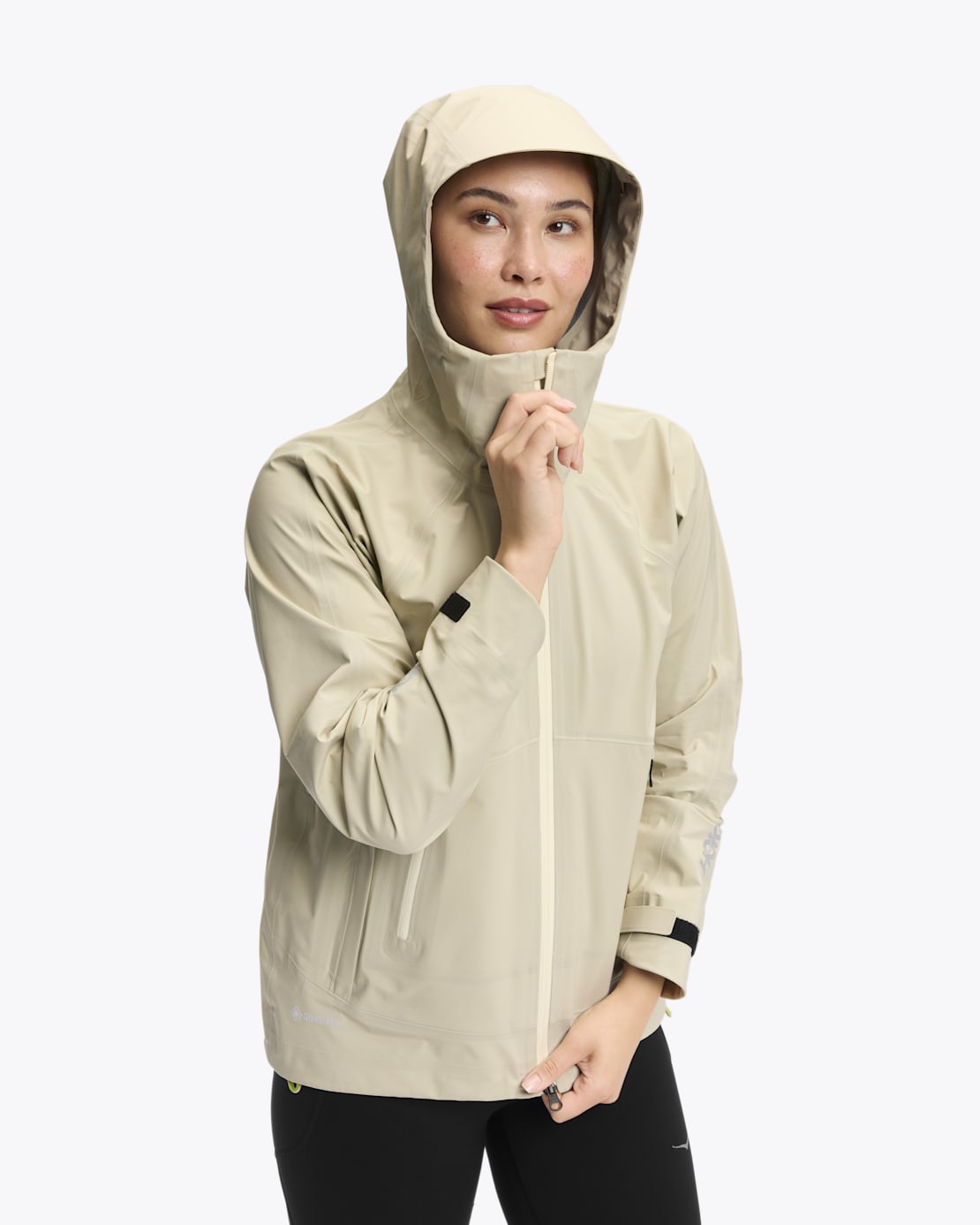 ポコ HOKA®公式サイト【トランスポート GORE-TEX ジャケット