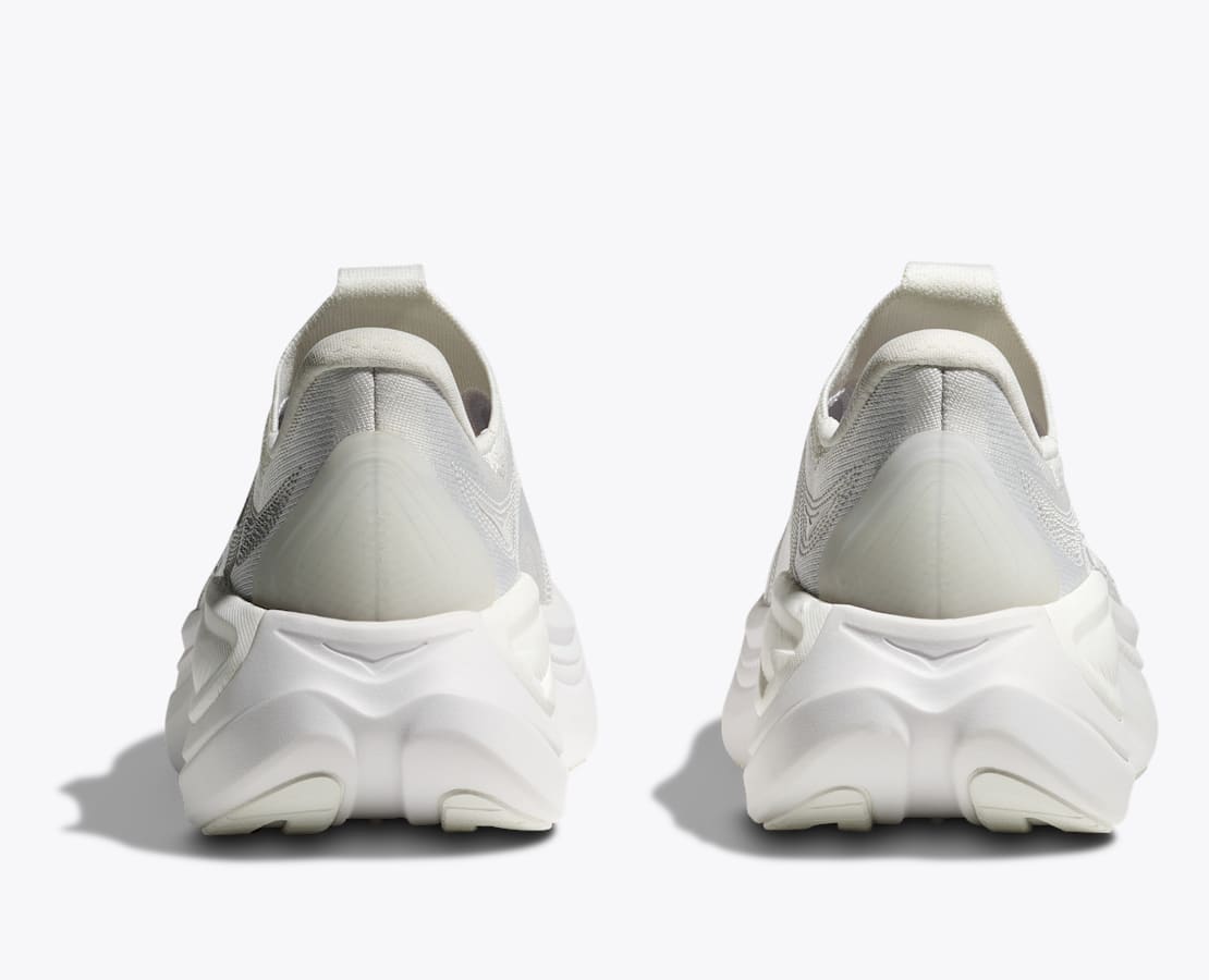 HOKA®公式サイト【スカイワード レースレス|Skyward Laceless 1168877