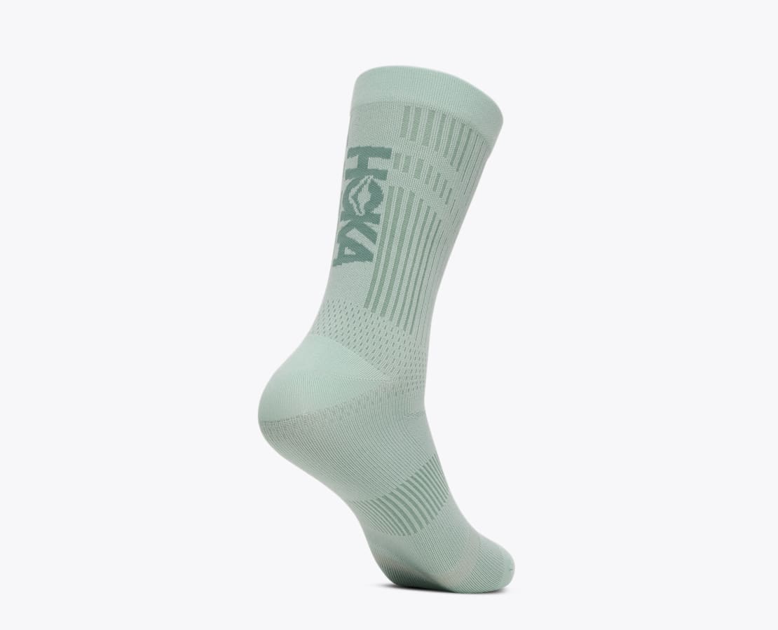 HOKA®公式サイト【トレイル ラン クルー ソックス|Trail Run Crew Sock