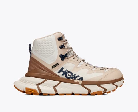 Hoka oneone tennine store