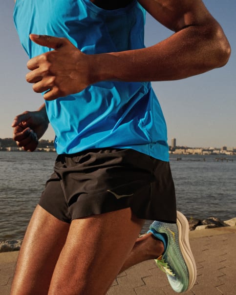 セール特価 HOKA®公式サイト【レース DAY ショーツ|RACE スプリット デイ ウォーキング・ランニングウェア