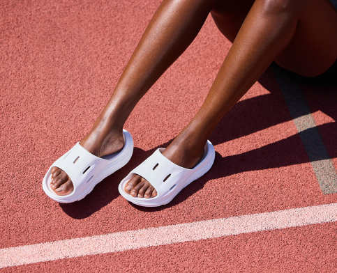 HOKA®公式サイト【オラ リカバリー スライド 3|ORA RECOVERY