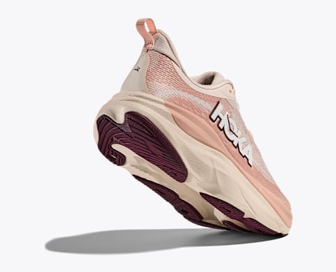 【極美品】HOKA ONEONE SKYFLOW スカイフロー　　ピンク24㎝ 極美品】HOKA ONEONE SKYFLOW スカイフロー ピンク24㎝