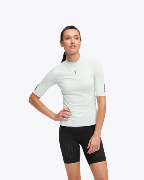 HOKA®公式サイト【スカイブリーズ ショート スリーブ|SKYBREEZE
