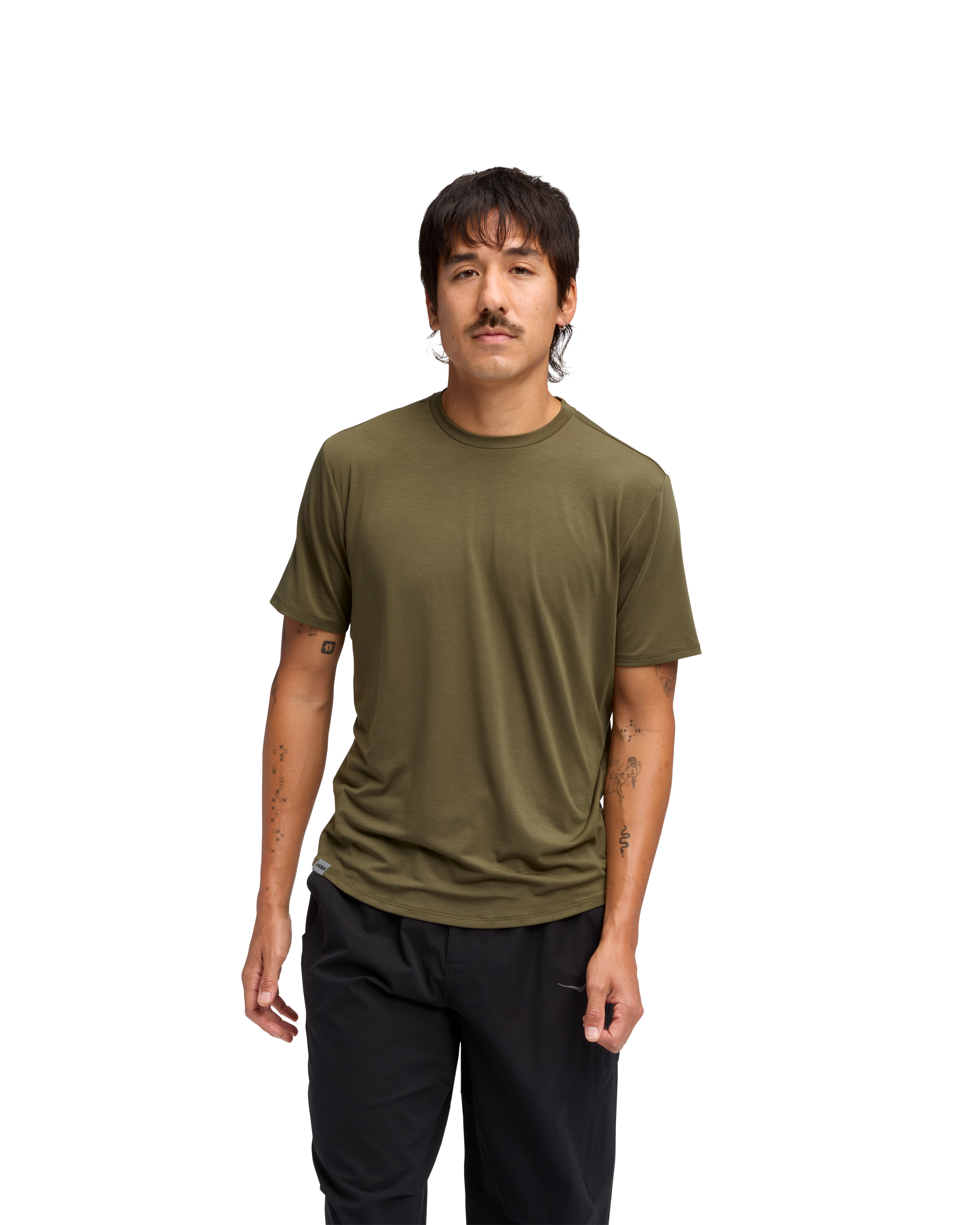 アパレル｜トップス｜メンズ】HOKA® 公式サイト（ホカオネオネ™）