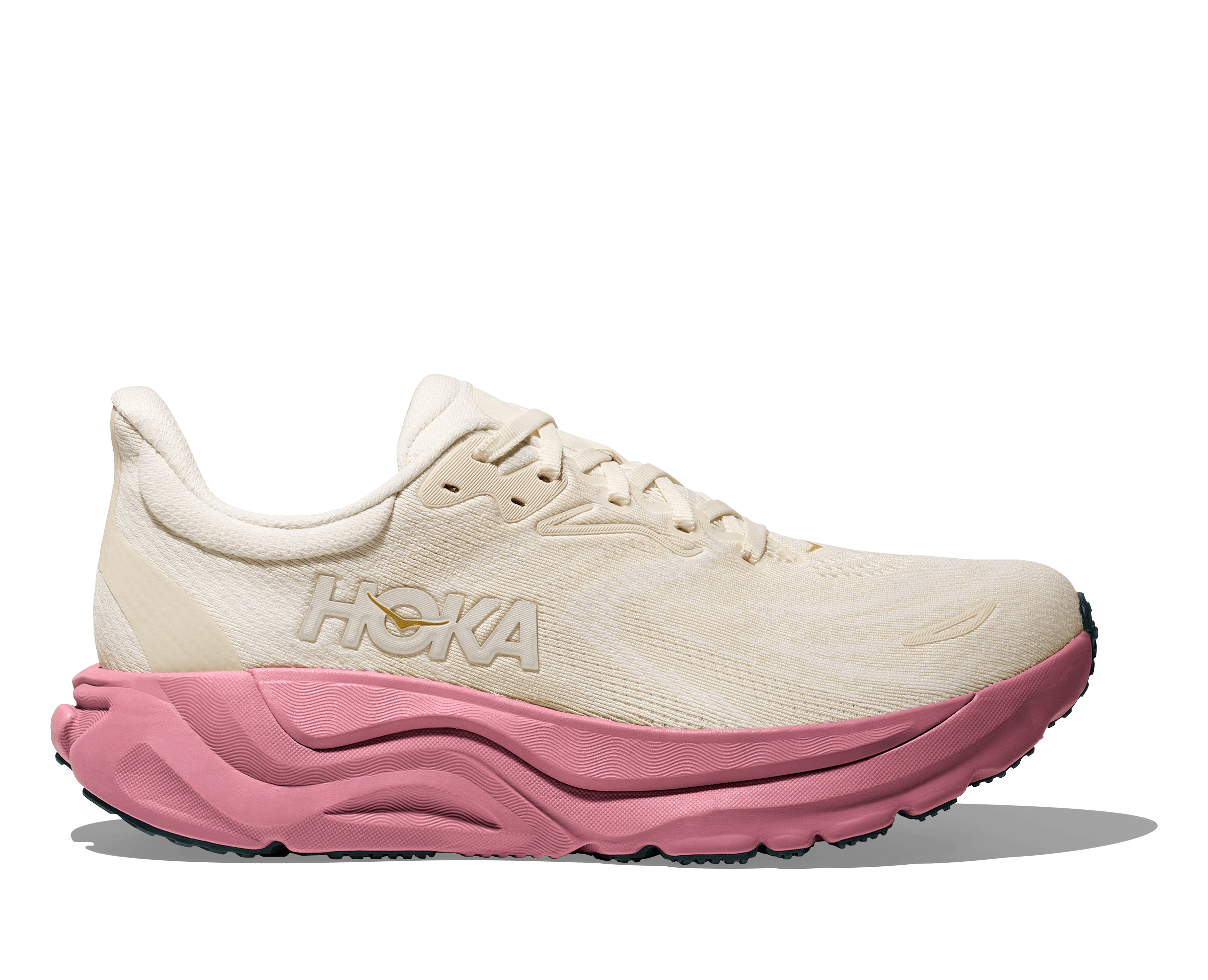 1キロ(km)6分向け｜ランニングシューズ】HOKA® 公式サイト