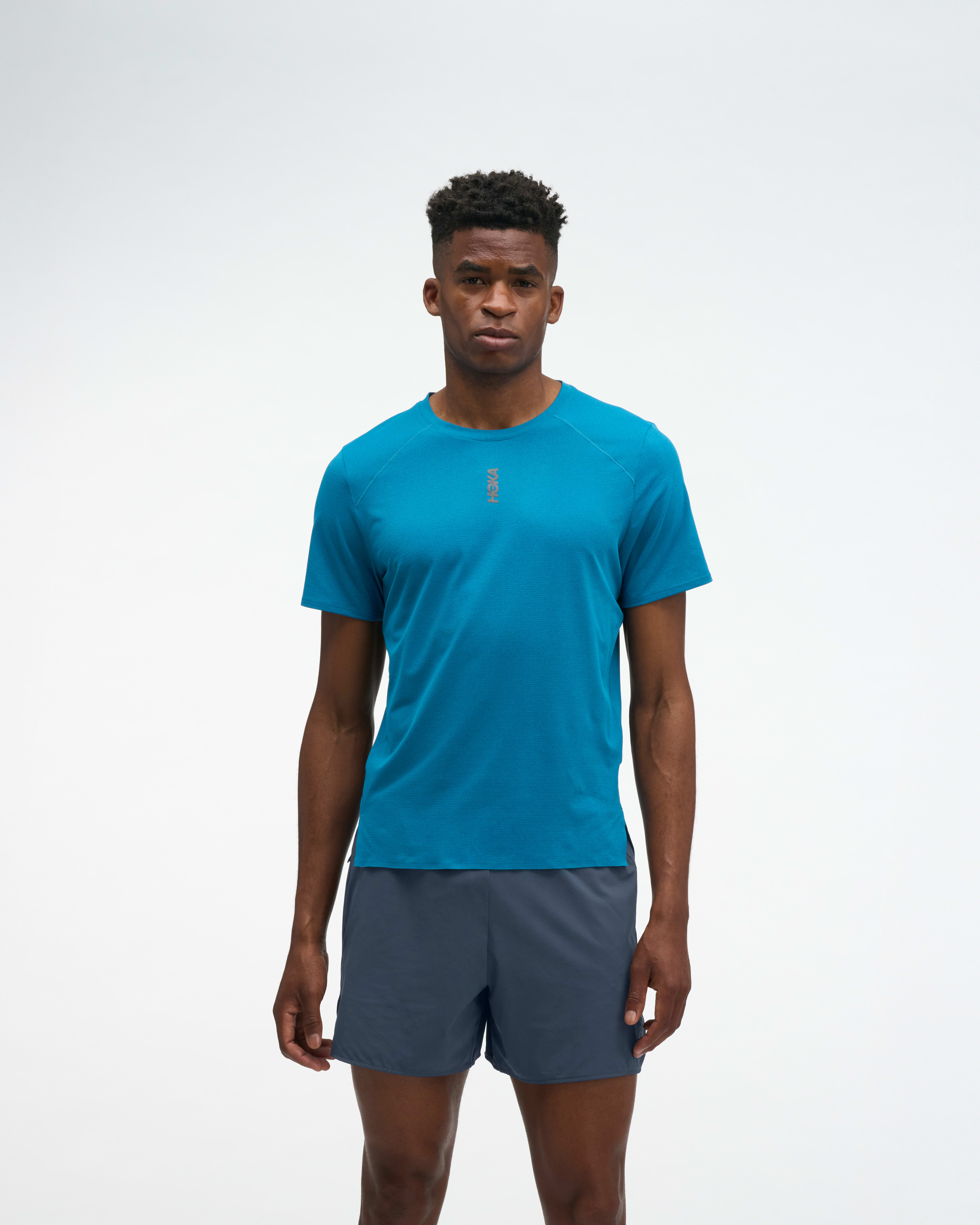 アパレル｜トップス｜メンズ】HOKA® 公式サイト（ホカオネオネ™）