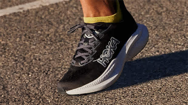 ランニングシューズ｜メンズ】HOKA® 公式サイト（ホカオネオネ™）