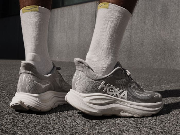 靴/バッグ hoka one one HOKA ONE ONEが人と人とを「紡ぐ」スペシャルコレクション「TK PACK