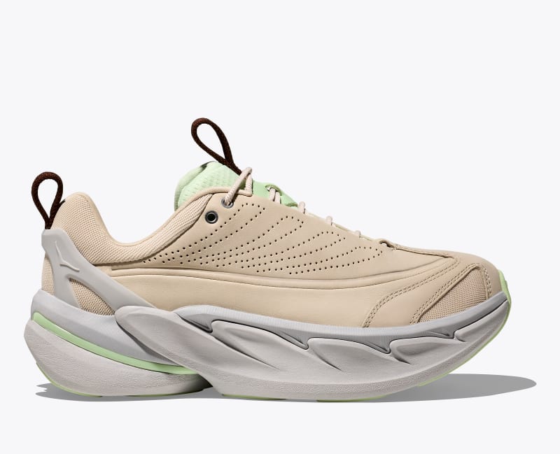 HOKA Elevon X Shoes in Oatmeal/Luna Moth, Size M 4.5/W 5.5