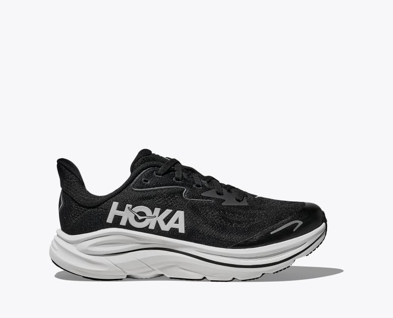 HOKA Clifton 10 Shoes in Black/White, Size 6Y