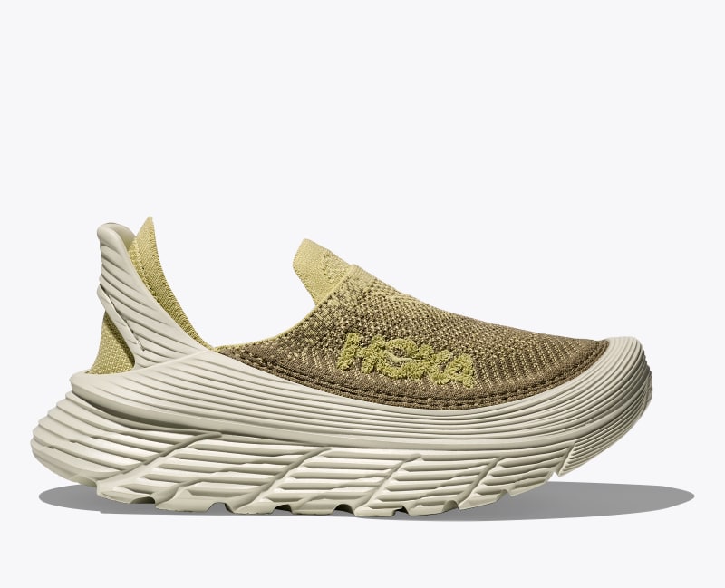 HOKA Restore TC Shoes in Cardamom/Wild Mushroom, Size M 4/W 5