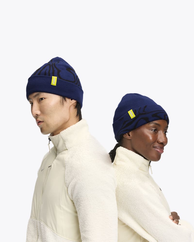 HOKA Winter Beanie Hiking Shoes in Midnight Blue