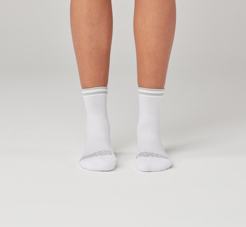 HOKA Performance Crew Sock in White, Size XL