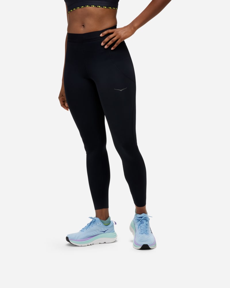 HOKA Women's Novafly Run Tight 25'' in Black, Size Small