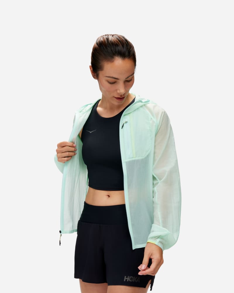 HOKA Women's Skyflow Jacket in Sunlit Ocean, Size Large