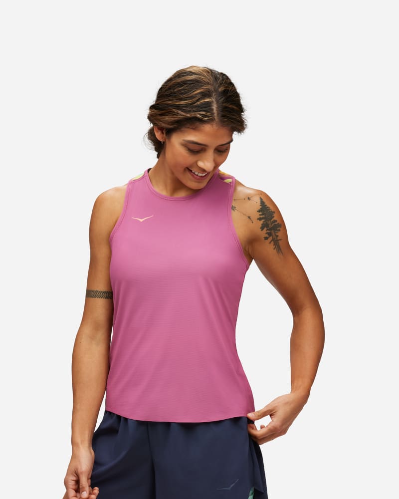HOKA Women's Airolite Run Tank in Beet Root, Size 2XL
