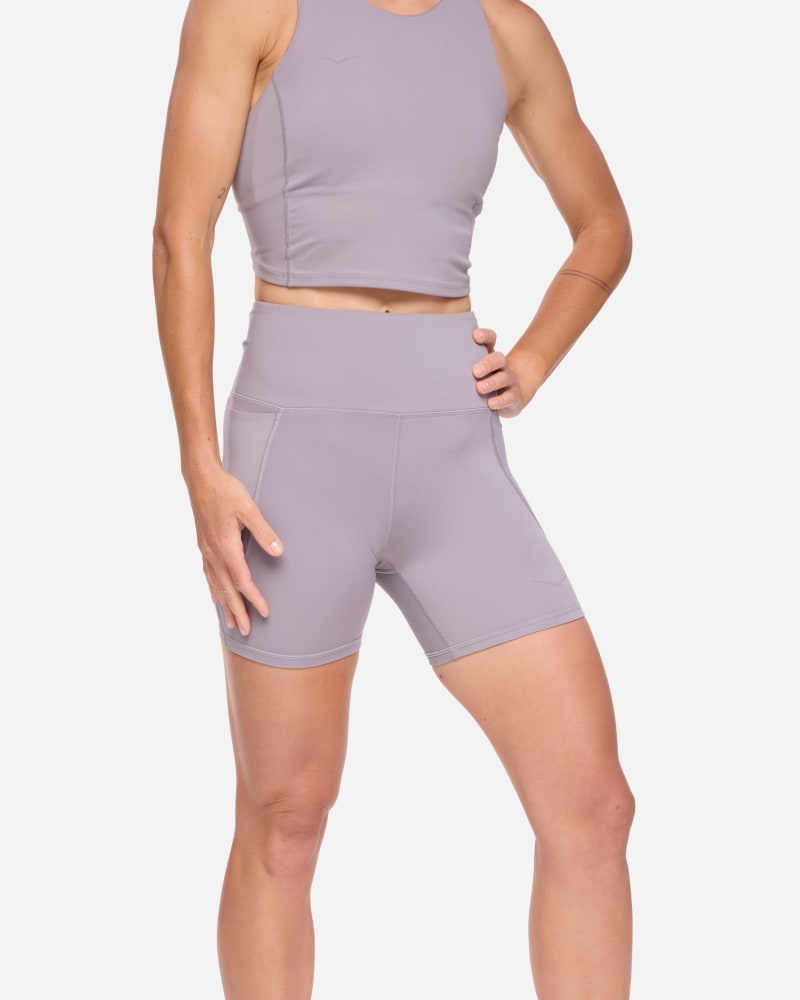 HOKA Korte Elaro-fietsbroek (12,7 cm) voor Dames in Astral, maat L | Shorts