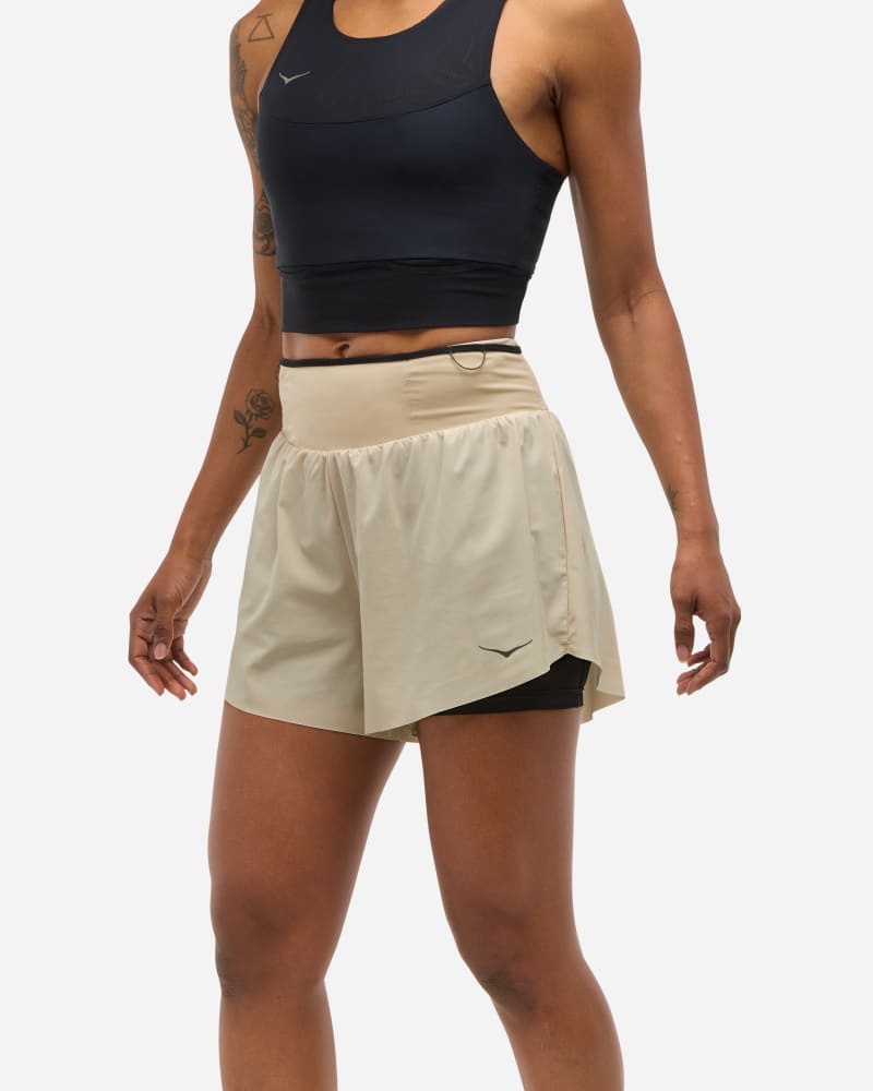 HOKA Skyglide Trail-short voor Dames in Oatmeal, maat M | Shorts