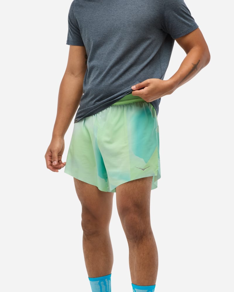 HOKA Glide 5'' shorts with Brief i tart apple mist, størrelse: mellom
