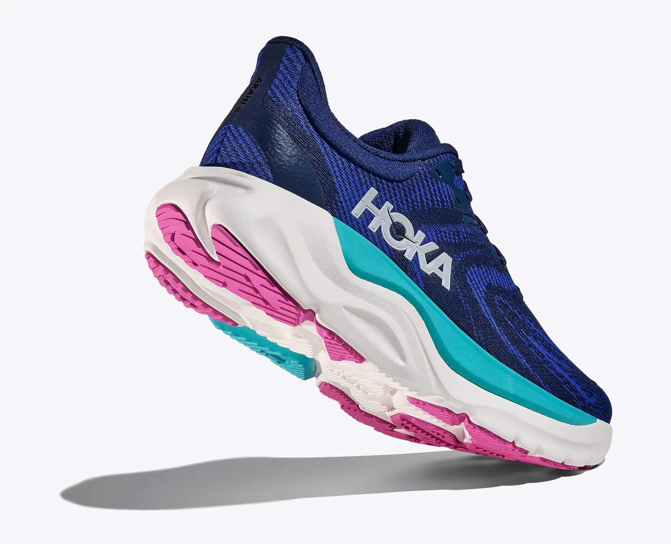 Women's Arahi 8