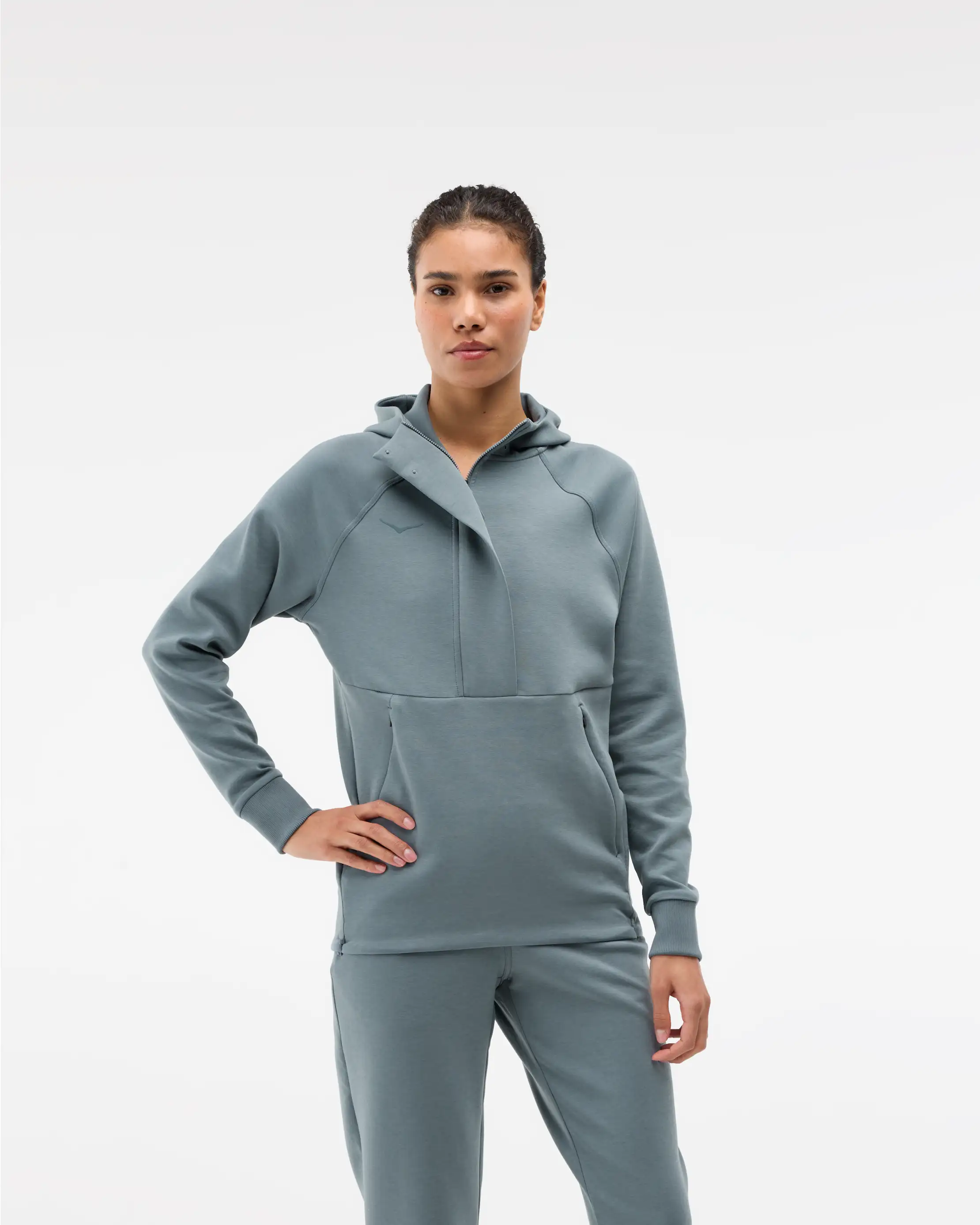 HOKA ONE ONE® Essential Recovery Hoodie for Women | HOKA ONE ONE®
