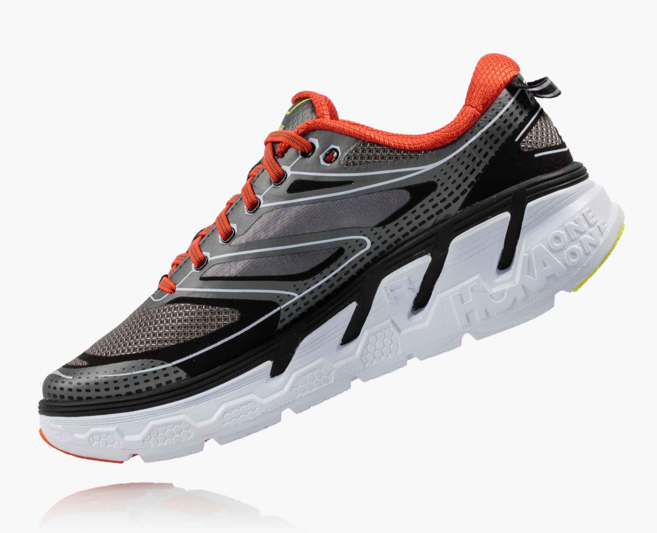 hoka one one conquest