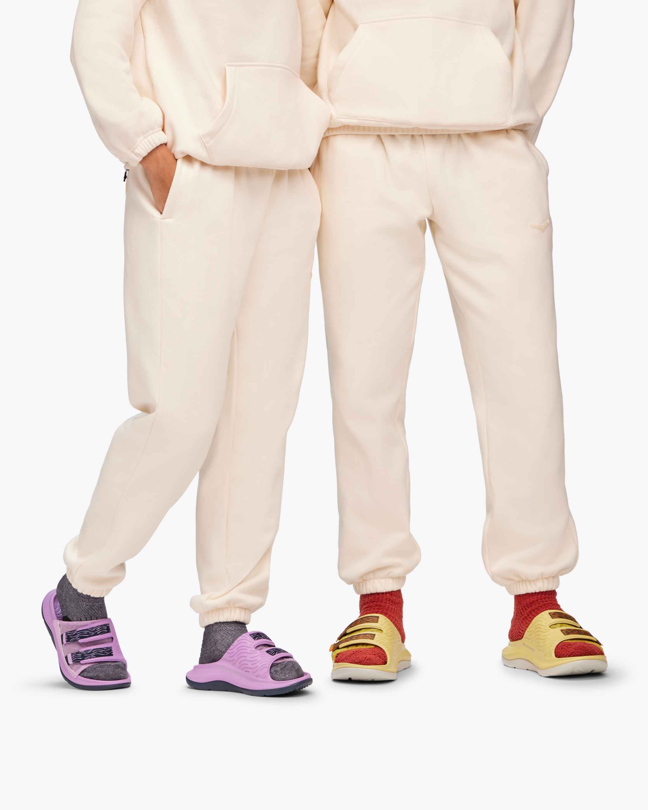 【SOMEWHERE BUTTER】Essential jogger sweatpants HOKA ONE ONE® HOKA Essential Jogger for | HOKA ONE ONE®