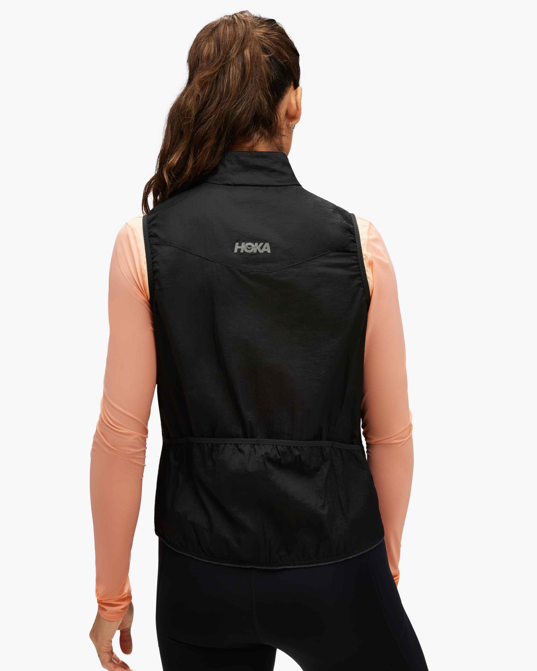 ホカ HOKA スカイフローベスト SKYFLOW VEST ブラック M ヨドバシ.com - ホカ HOKA スカイフローベスト SKYFLOW VEST
