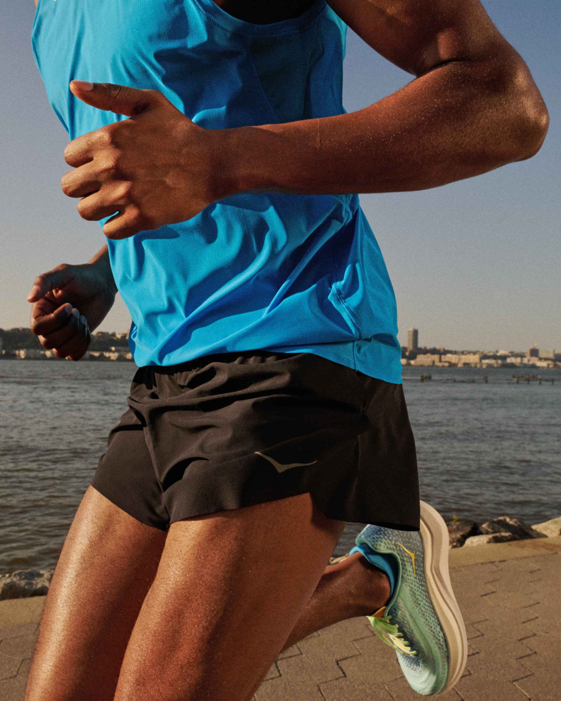 当店だけの限定モデル Race ONE® ONE HOKA Day ONE® ONE HOKA | Men for Short Split パンツ