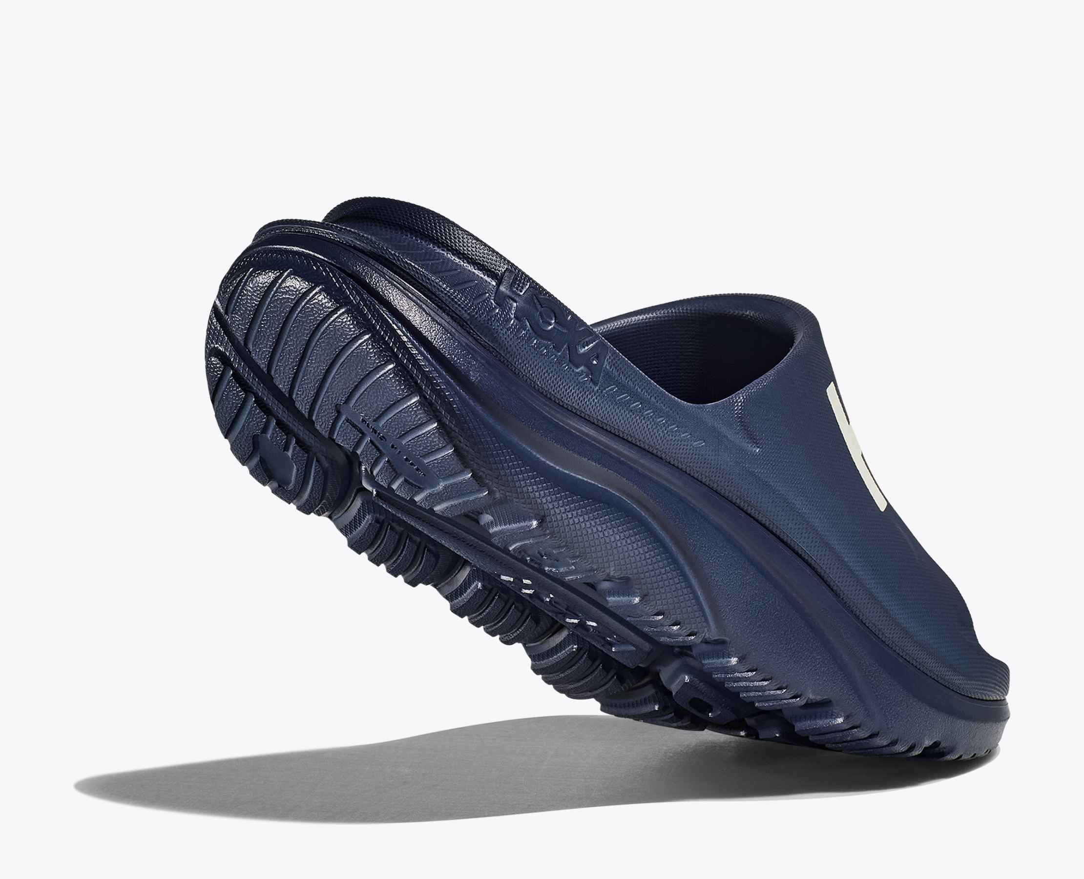 ★HOKA★Ora Athletic Slides (男女兼用)★Carnation Black All Gender Ora Athletic Slide | HOKA®