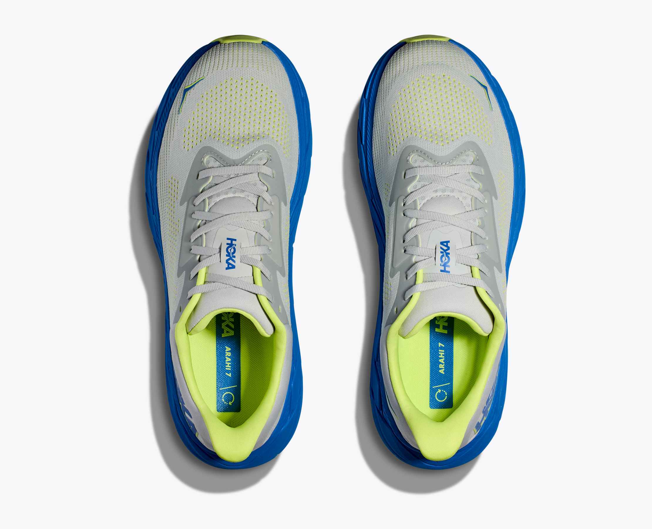 HOKA アラヒ7 ARAHI 7