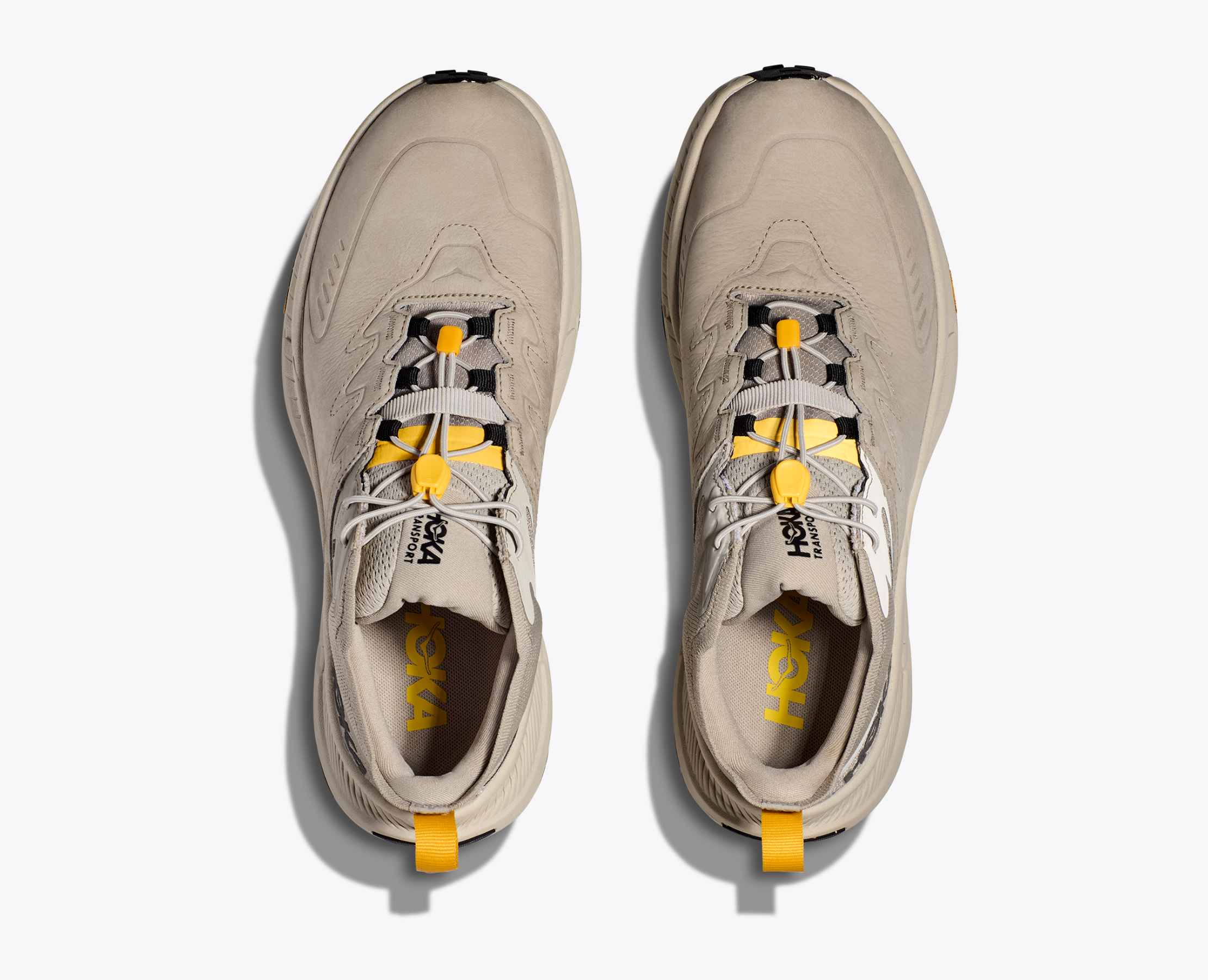 GOLDEN  ワイトレックトラウサ GWP01882P001670 55194 Men's Transport Chukka GTX Everyday Shoe | HOKA®