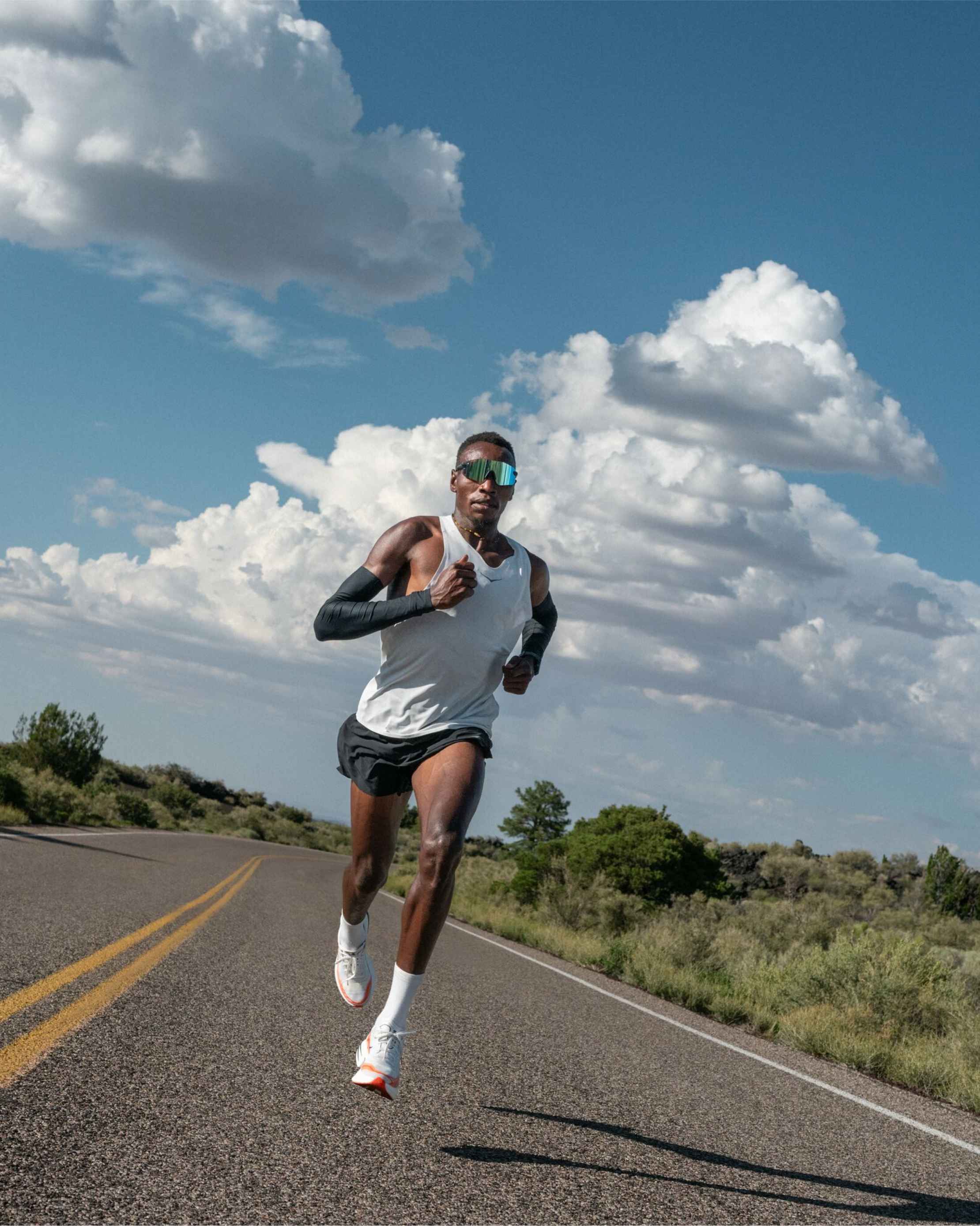 HOKA ONE ONE® Race Day Singlet for Men | HOKA ONE ONE® HOKA ONE ONE® Race Day Singlet for Men | HOKA ONE ONE®