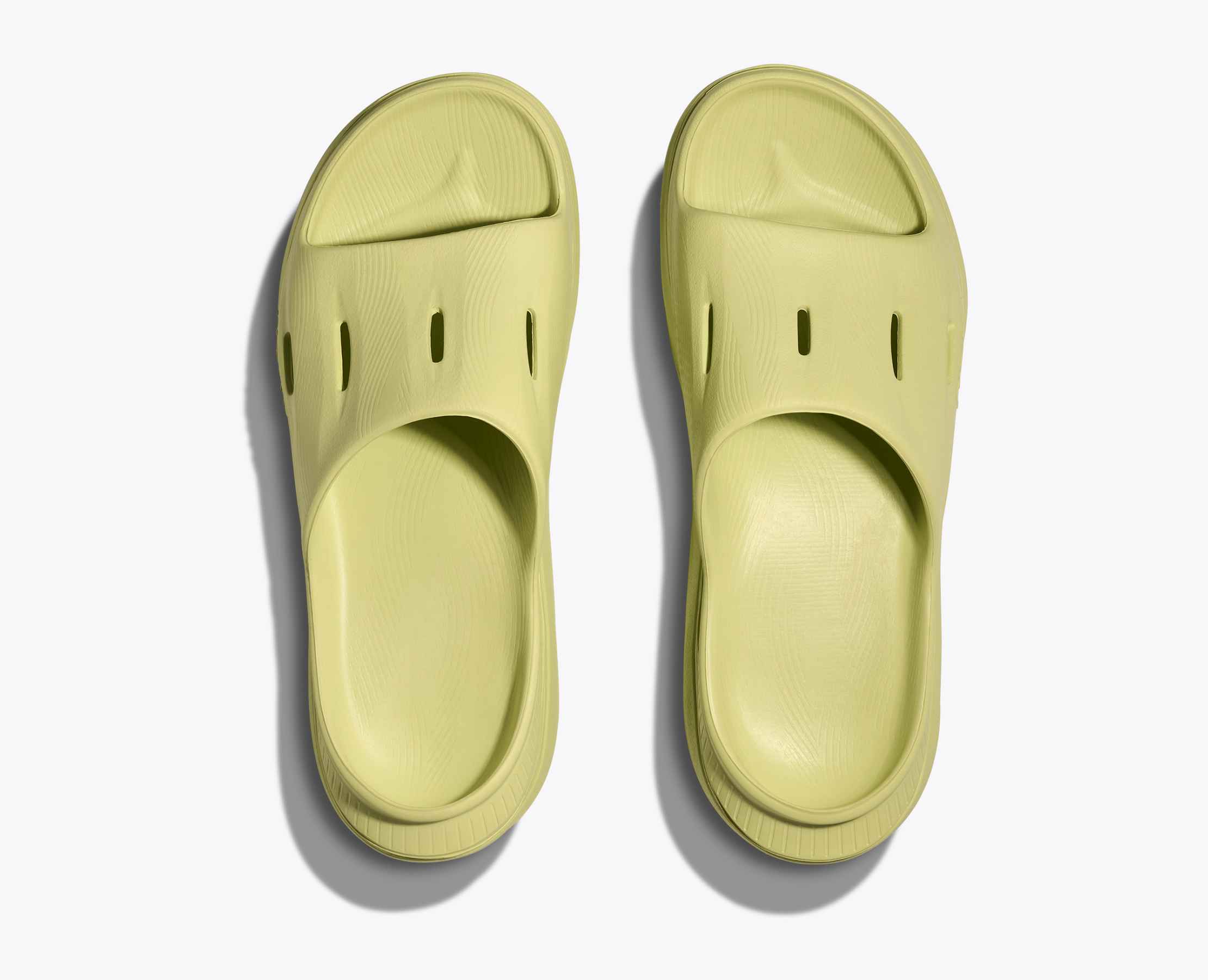 お歳暮 人気 オシャレ Ora Recovery Slide Sandal 3 | HOKA® 靴