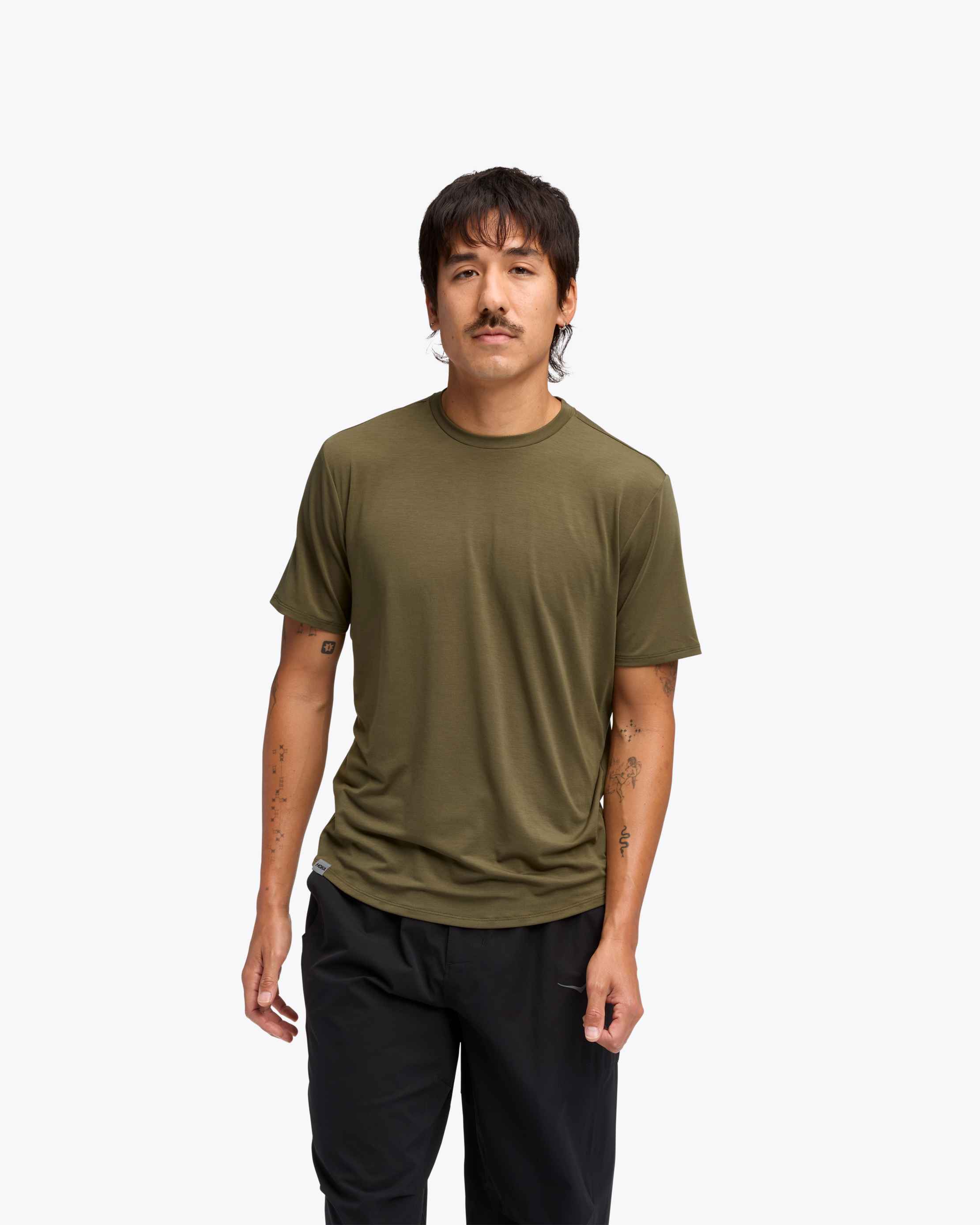 【THE MOZZ】Hoka Shirt One Piece HOKA ONE ONE® HOKA Essential Tee for Men | HOKA ONE ONE®