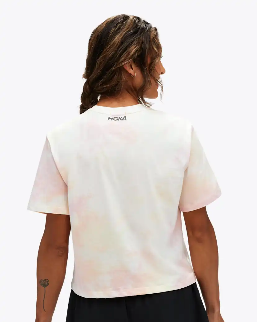 Женские футболки Hoka Graphic SS Tee — фото 2