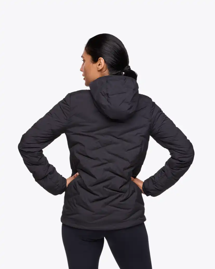 Женские куртки Hoka Skyfill Outdoor Jacket — фото 2