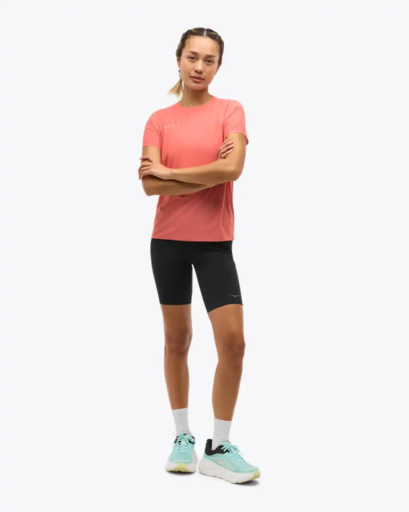 Женские топы Hoka Airolite Run Short Sleeve — фото 3