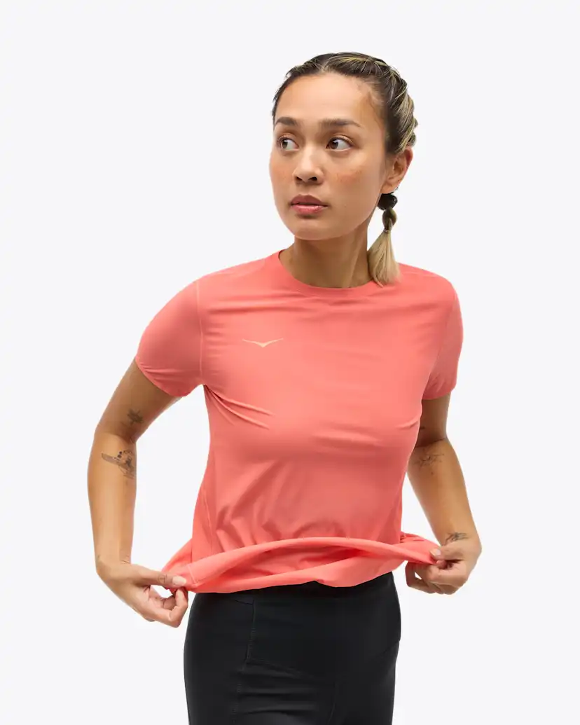 Женские топы Hoka Airolite Run Short Sleeve — фото 4