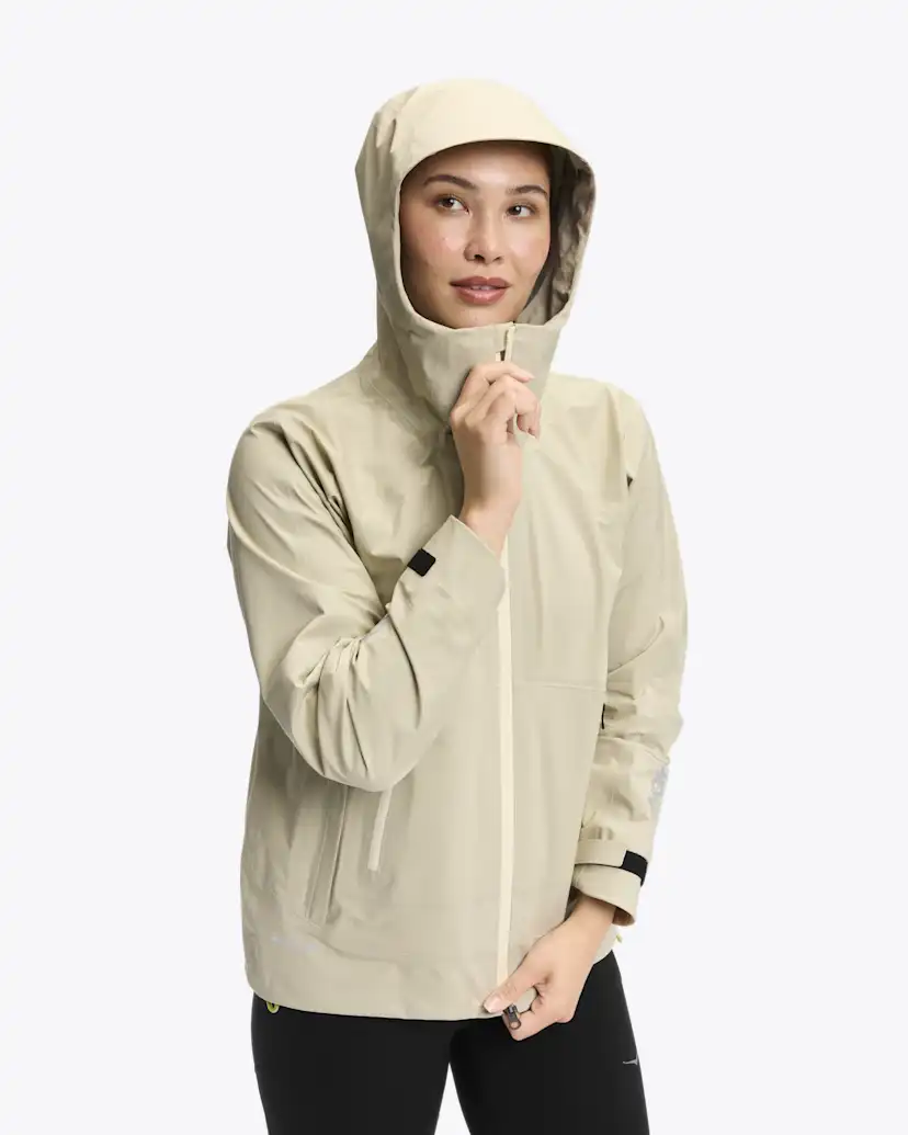 Женская куртка Hoka Transport Jacket GTX — фото 4
