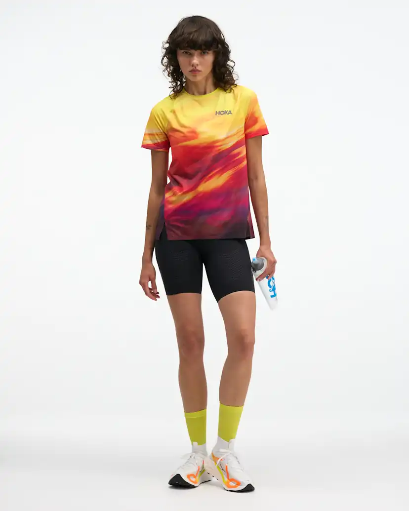 Женские топы Hoka Race Day Short Sleeve — фото 3